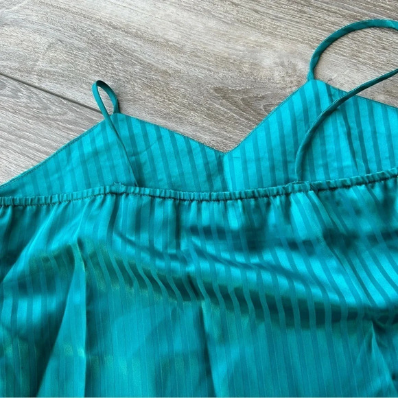 Ziba Satin Silky  Turquoise Pinstriped Cami Pants Two Sets Made in Canada - Picture 7 of 16